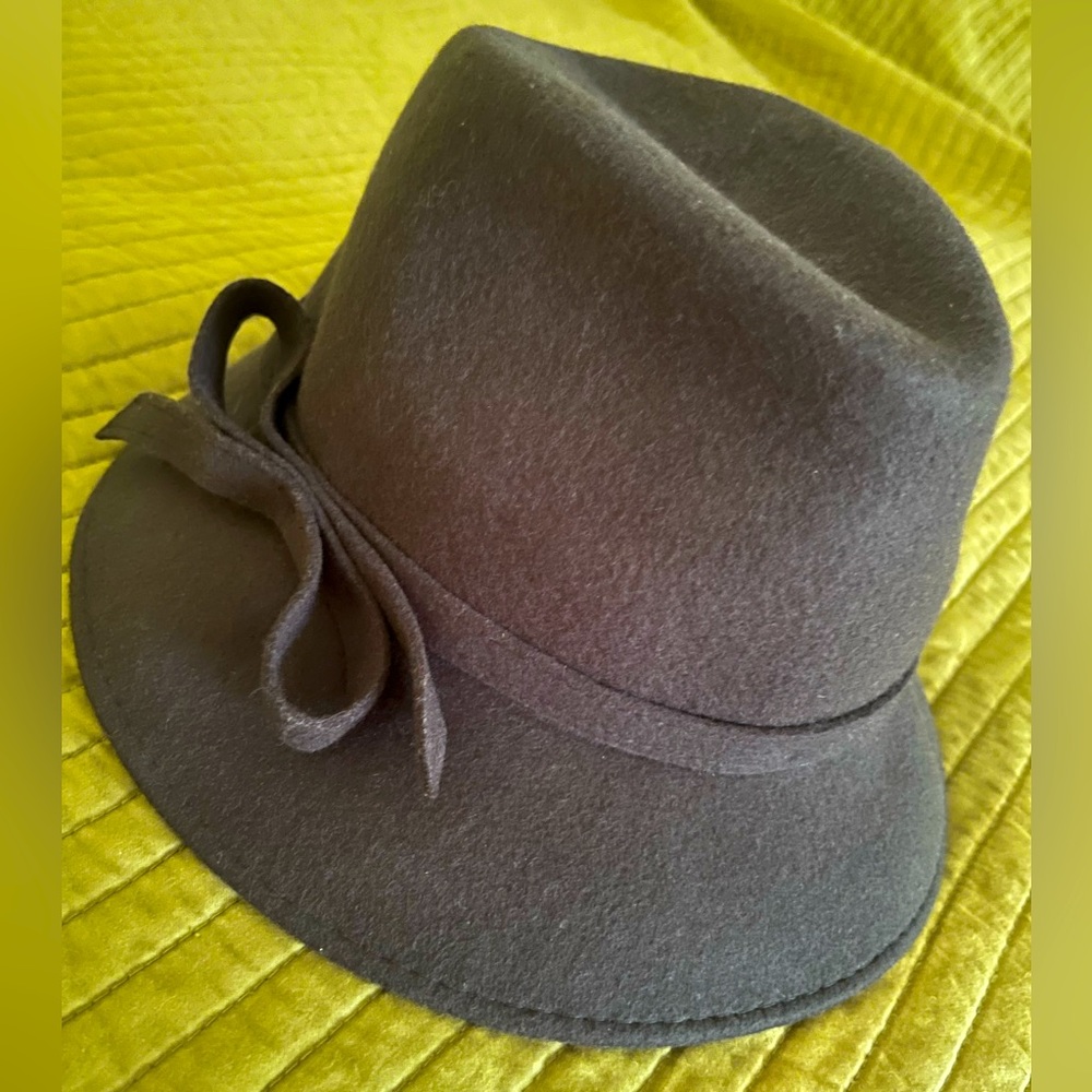 Vintage Italian 100% Wool Women’s Hat